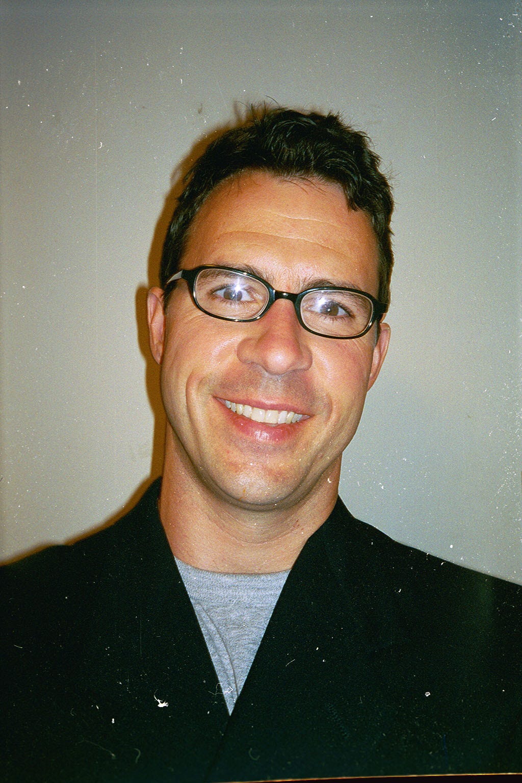 places to donate old glasses